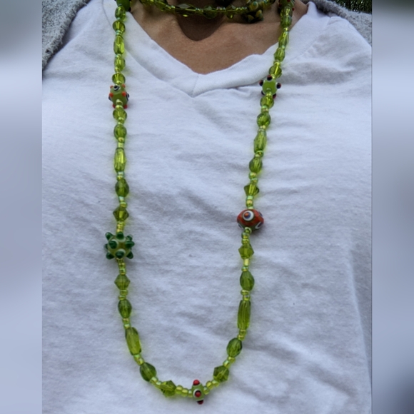 EVC LONG FLAPPER NECKLACE - Picture 7 of 16